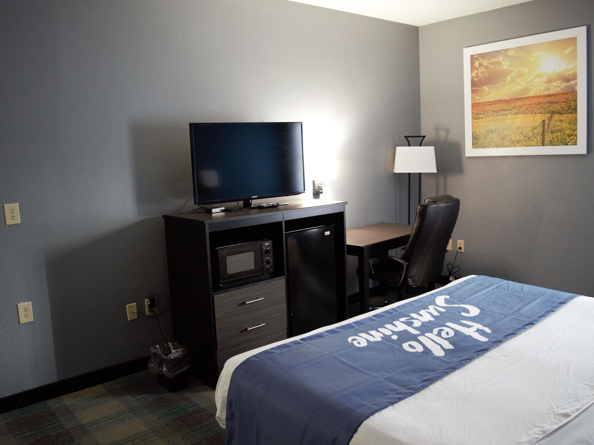 Days Inn By Wyndham Montgomery Zewnętrze zdjęcie